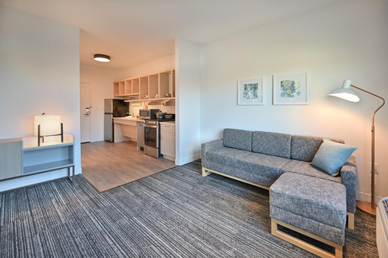Towneplace Suites By Marriott Dallas Рокуолл Экстерьер фото
