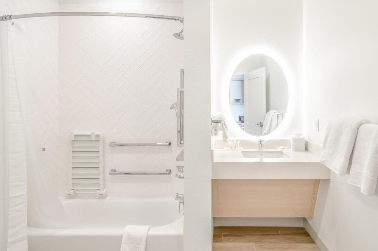 Towneplace Suites By Marriott Dallas Рокуолл Экстерьер фото