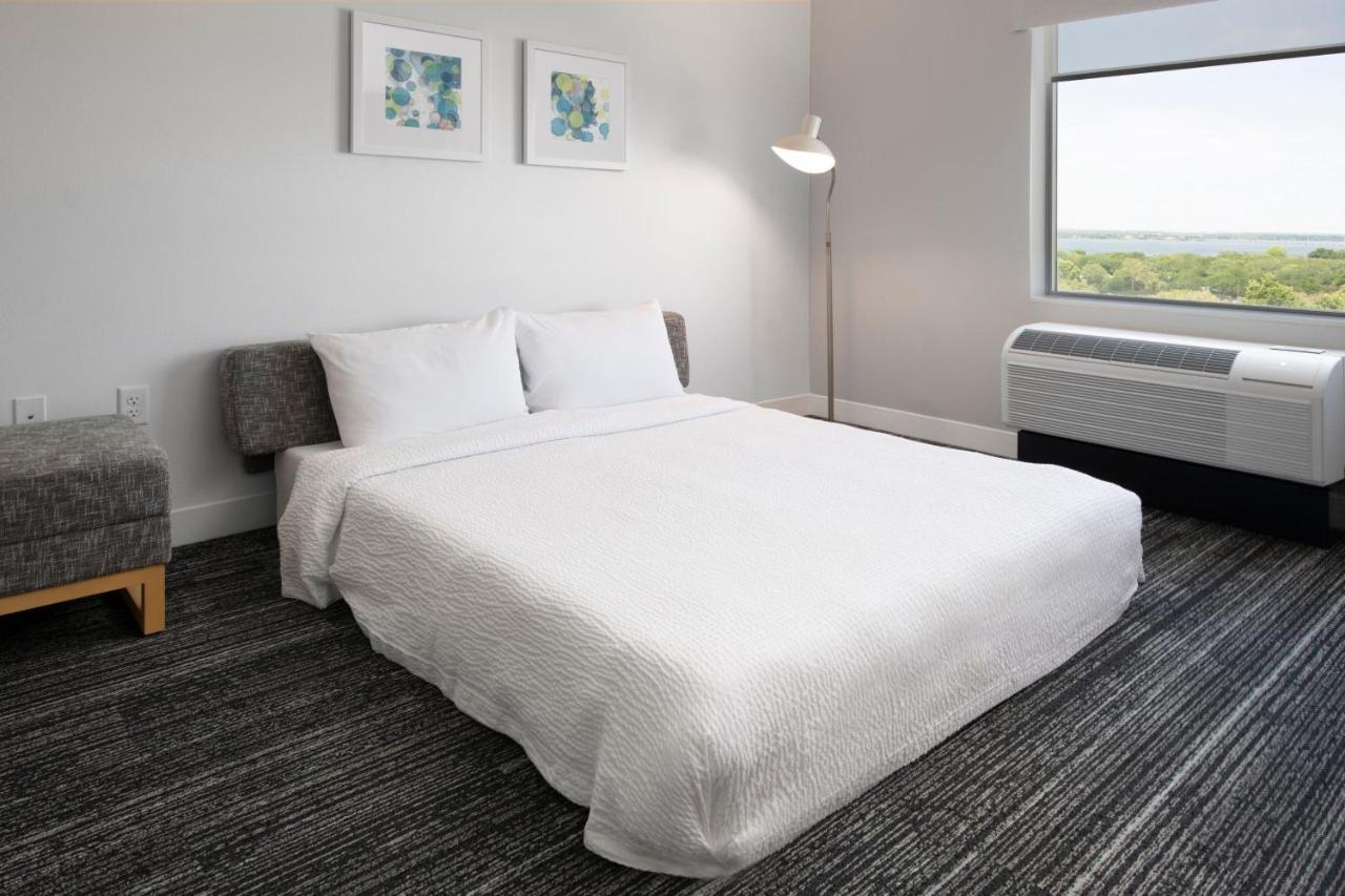 Towneplace Suites By Marriott Dallas Рокуолл Экстерьер фото